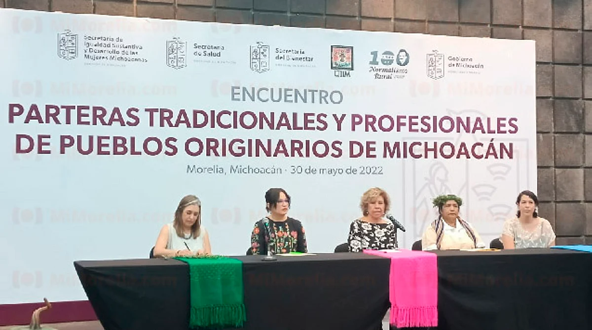 Parteras michoacanas, con conocimientos ancestrales y guías en nacimientos