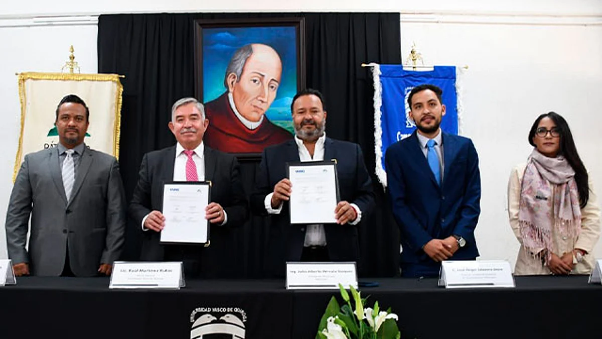 Ayuntamiento de Pátzcuaro y la UVAQ firman convenio de colaboración