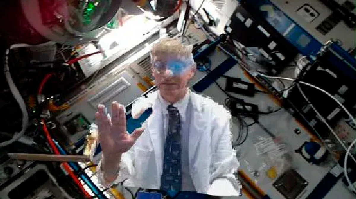 Esta metodología creada por Microsoft consiste en el uso de un chat de video extremadamente realista