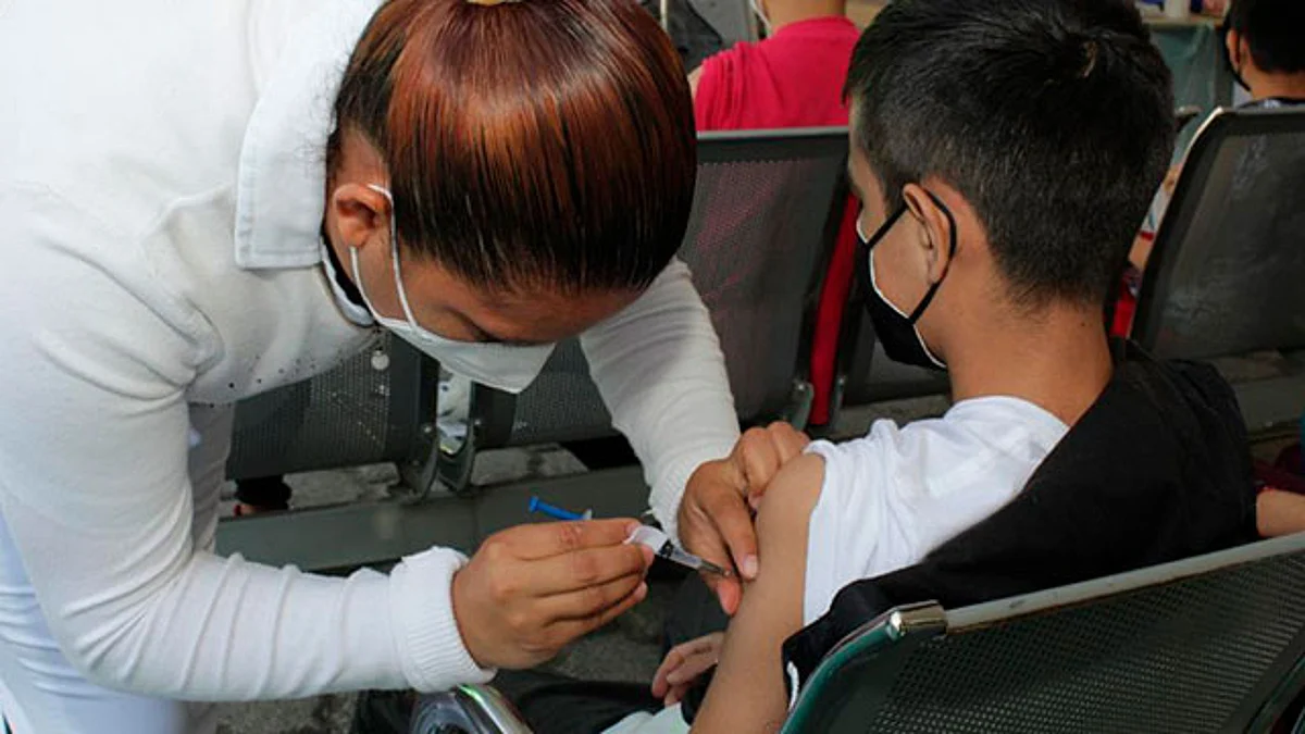 IMSS vacuna contra Covid-19 a adolescentes de 12 a 14 años en la CDMX
