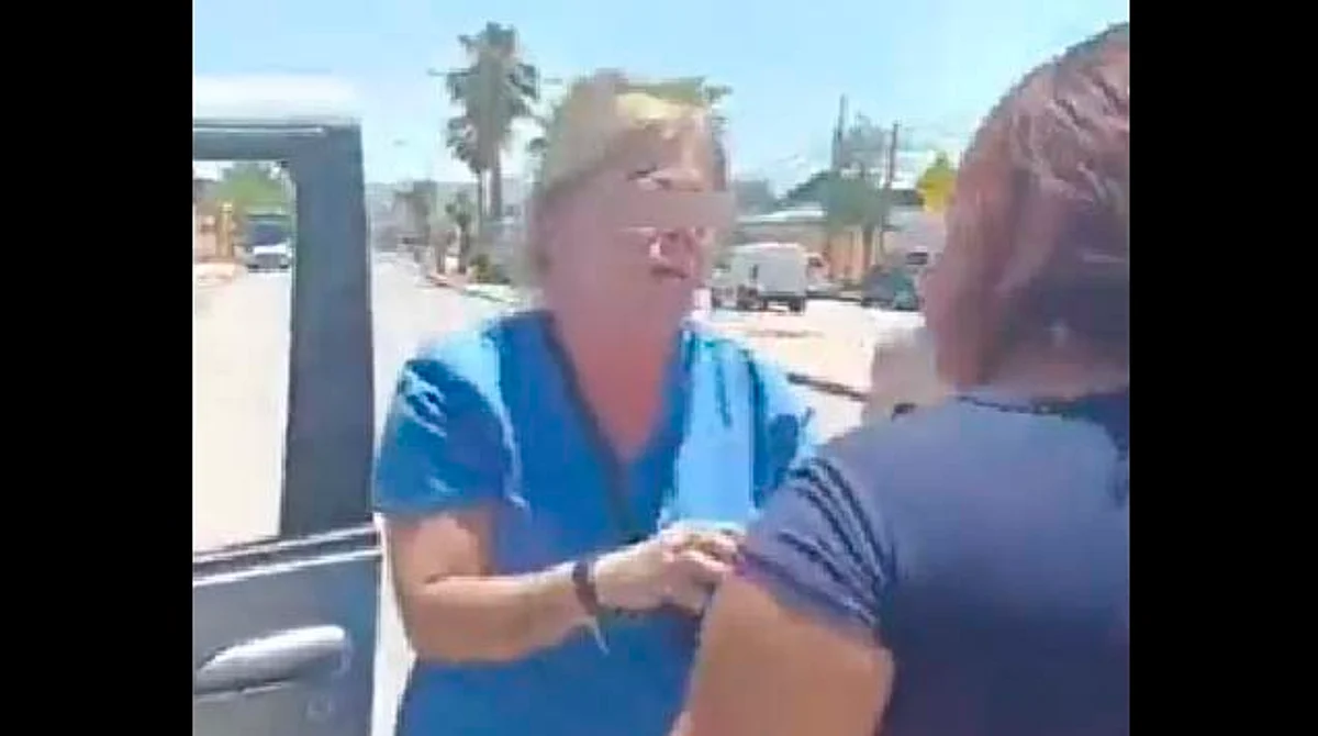"Corre, Mireya, como la rata que eres”, le dijo la joven a su tía