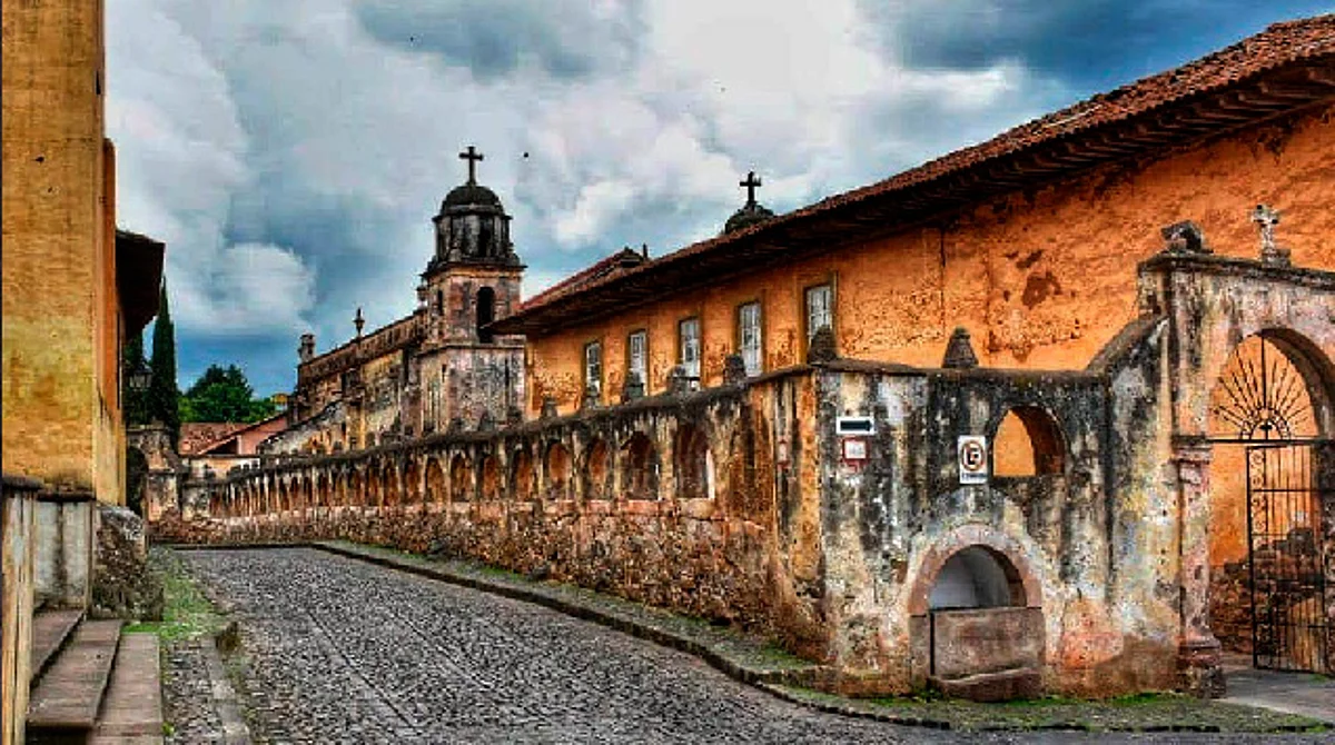 Recordó que tan sólo para lograr el nombramiento de Morelia como patrimonio cultural fue un proceso que duró 10 años