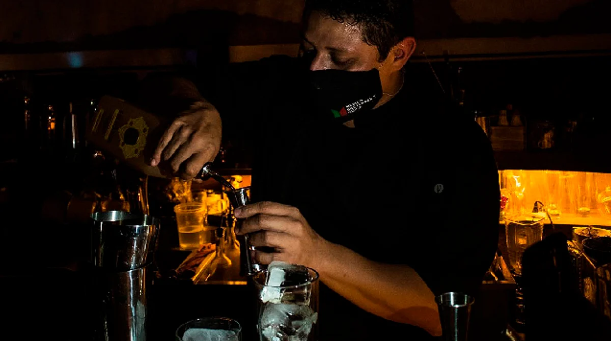 Estos bares en Morelia están “ocultos”; se entra con clave y guardan secretos