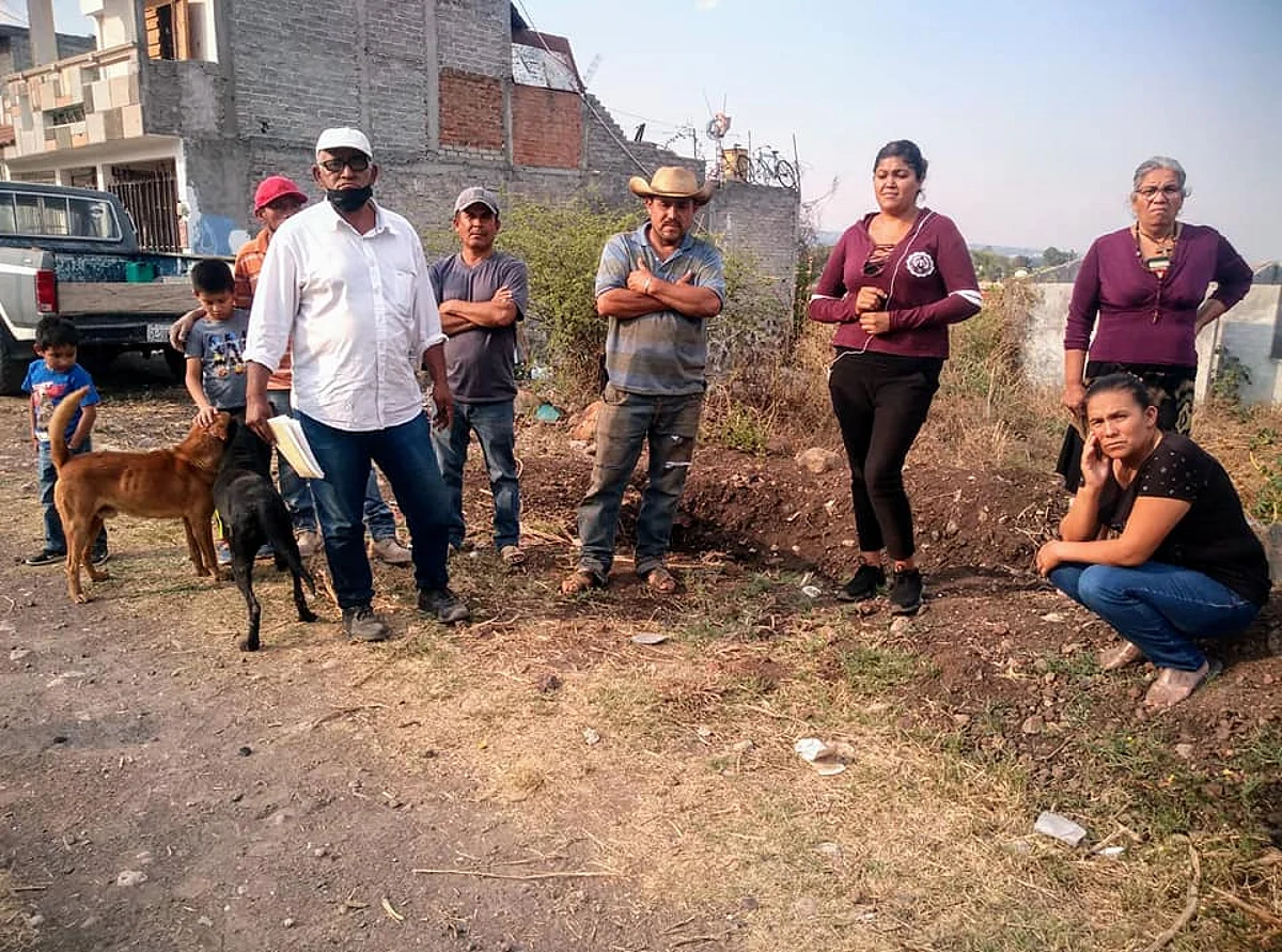 En esta colonia de Morelia llevan 20 años sin agua ni drenaje, denuncian