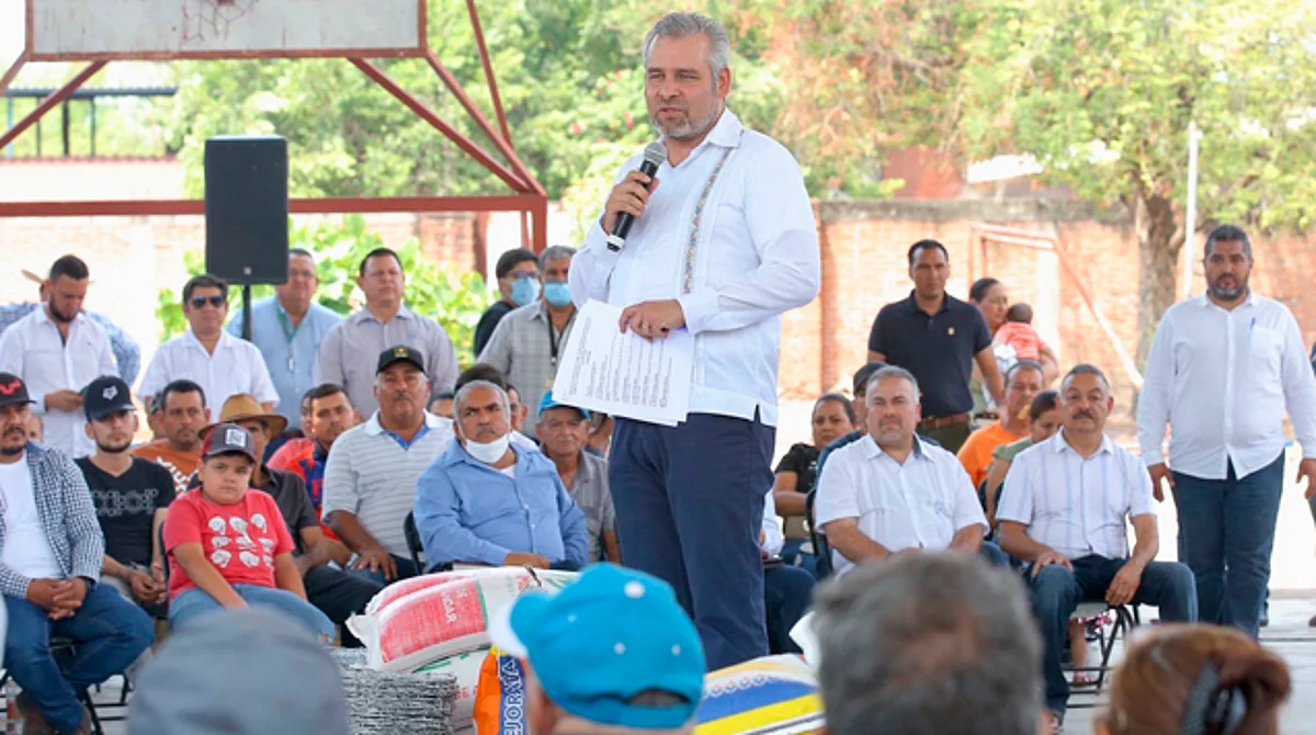 Tenemos que extirpar de raíz las malas prácticas en Aguililla: gobernador