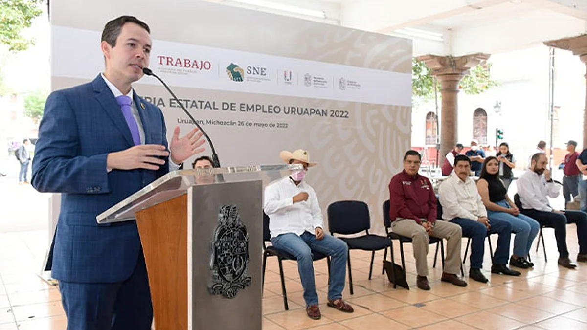 El Ayuntamiento de Uruapan prepara el programa de utilización de ecograva para la rehabilitación de vialidades y caminos sacacosechas