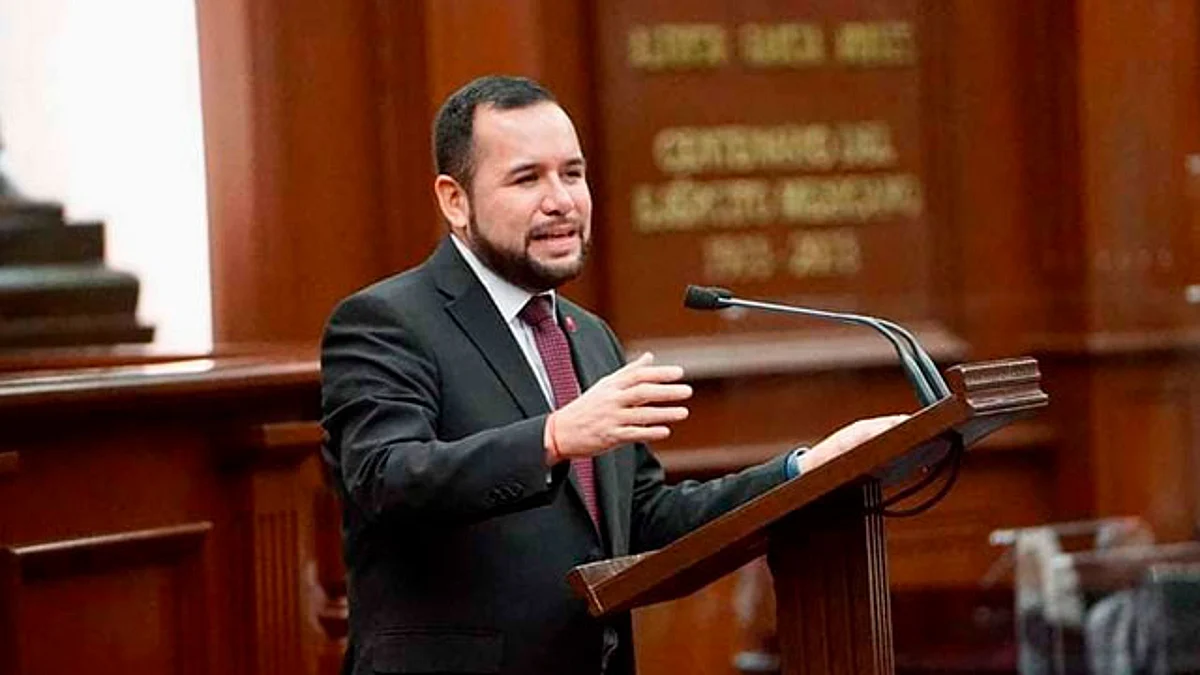 El diputado explicó que es importante garantizar los derechos fundamentales de los michoacanos, como lo es el respeto absoluto a la propiedad privada