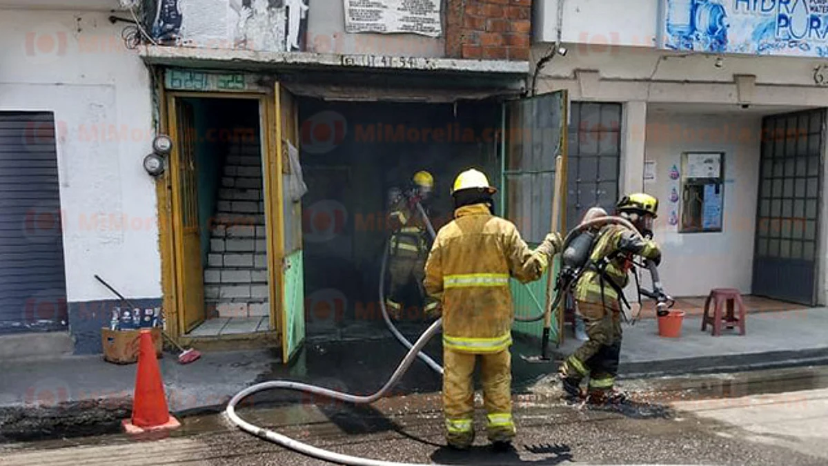 Se incendia domicilio en la colonia Molino de Parras; hay un herido