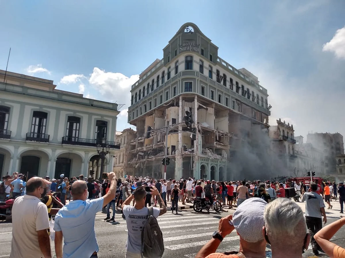 Se registra fuerte explosión en el hotel Saratoga, en La Habana