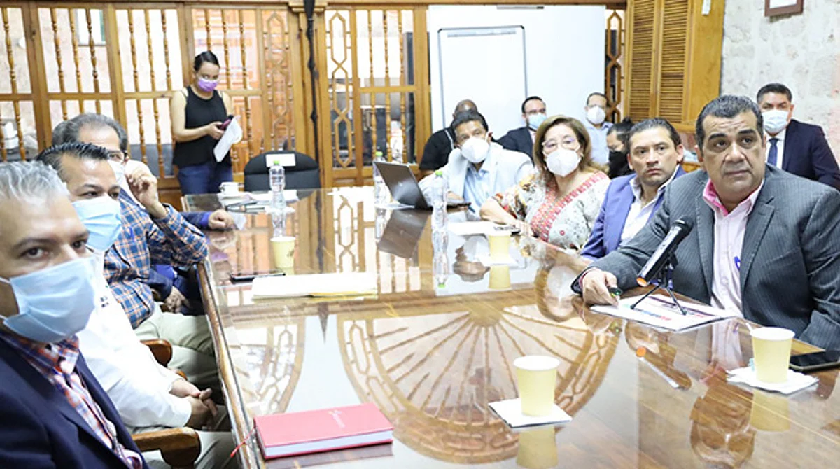 Uso obligatorio de cubrebocas regresaría si aumentan contagios, la iniciativa