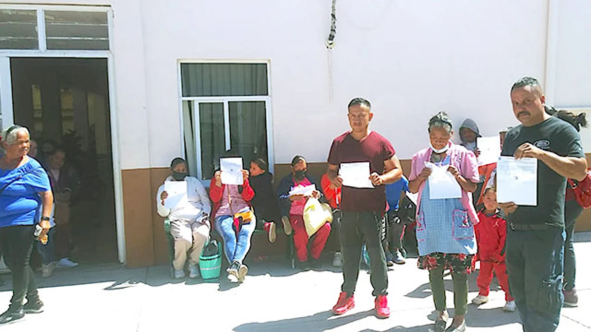 Habitantes de San Miguel Curahuango logran después de 10 años, servicio de drenaje