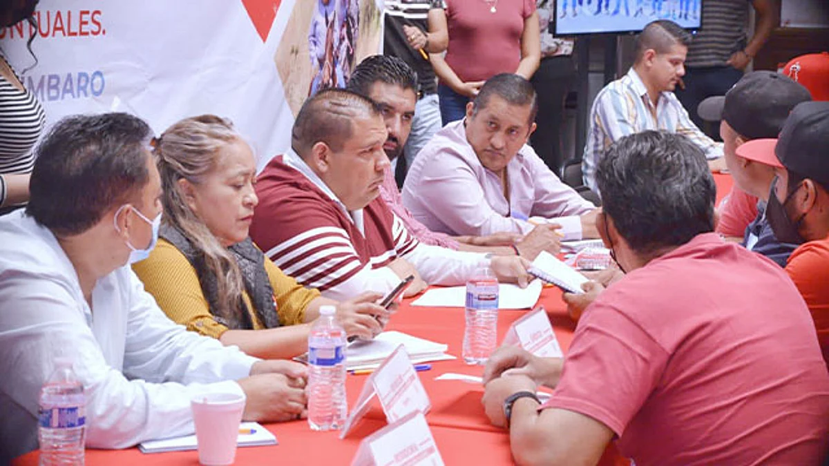 Habitantes de Tarímbaro asisten a la audiencia social “Lunes Ciudadano”