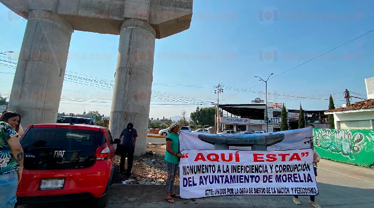 Morelia: vecinos de Siervo de la Nación protestan por obra inconclusa