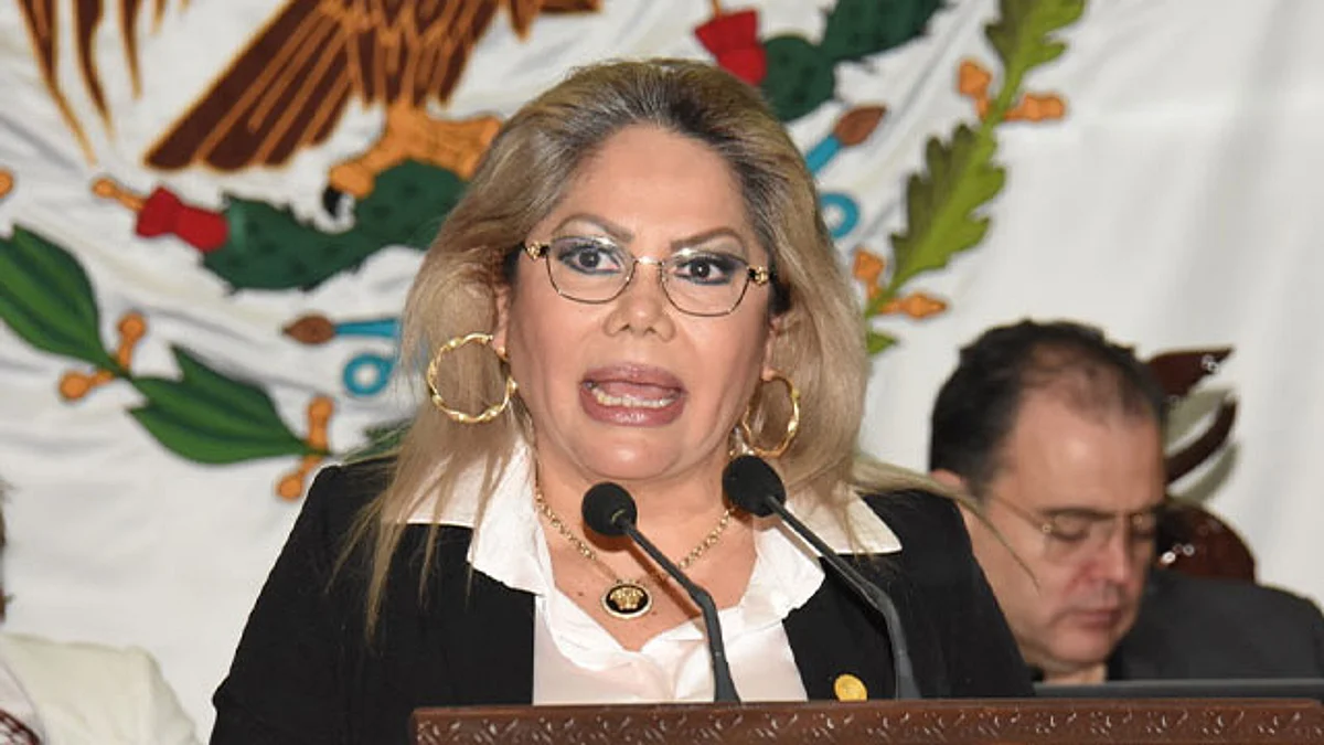 Propone Margarita López regular y dignificar Cuerpos de Bomberos