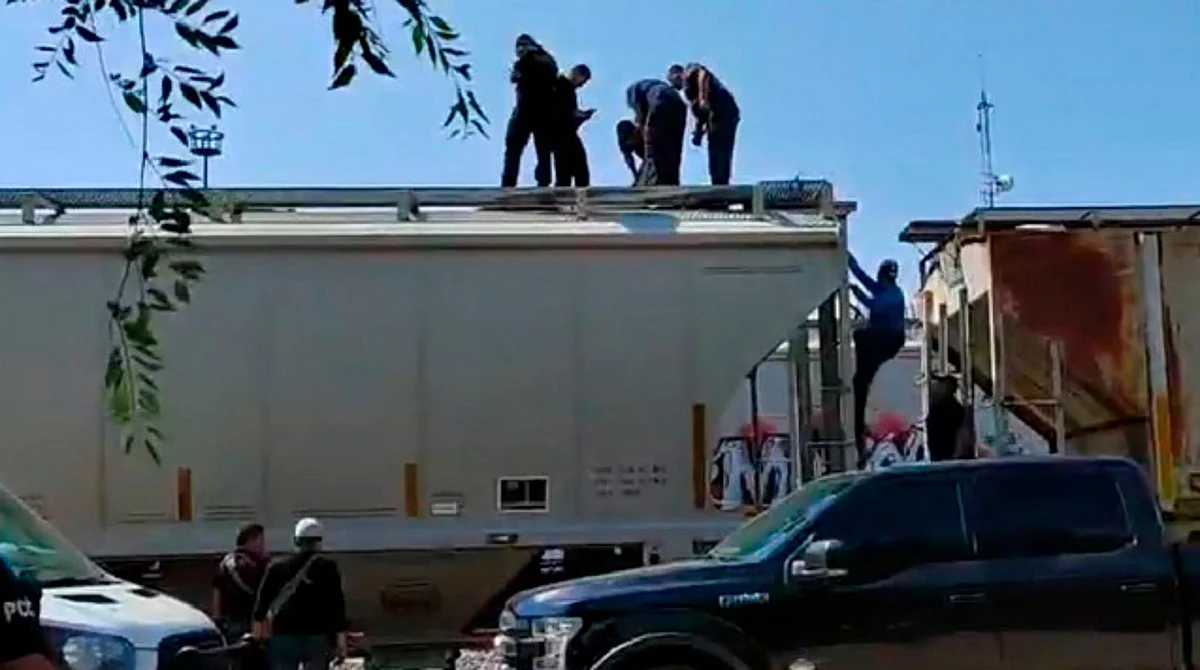 Hallan cadáveres de 5 migrantes dentro de vagón en Piedras Negras