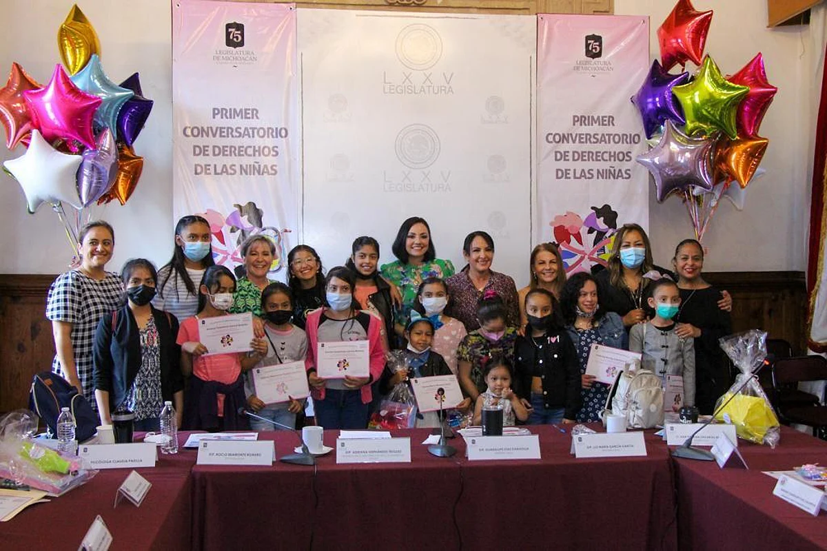 Realizan Conversatorio para escuchar a las niñas en el Congreso del Estado