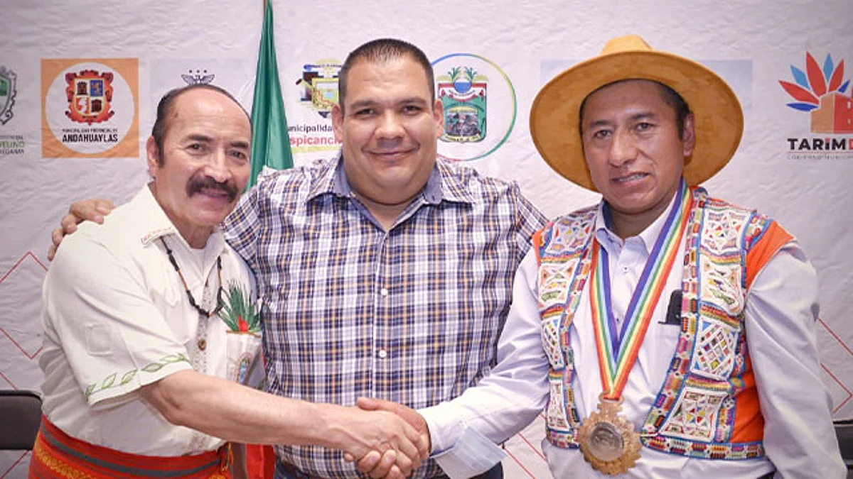 Tarímbaro y municipalidades de Perú firman compromiso de hermanamiento