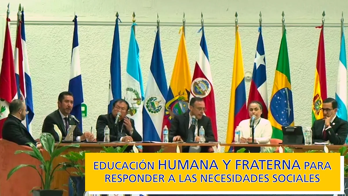 La educación superior puerta de sociedades fraternas y humanas: UVAQ