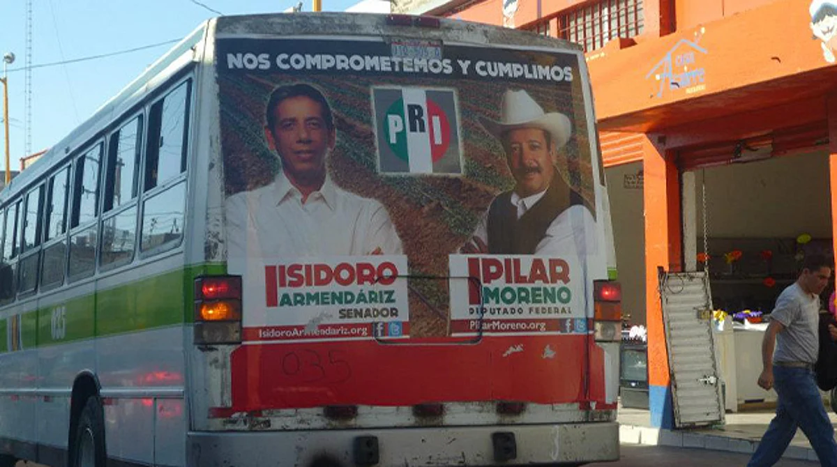 Van por prohibir propaganda política en el transporte público de Michoacán