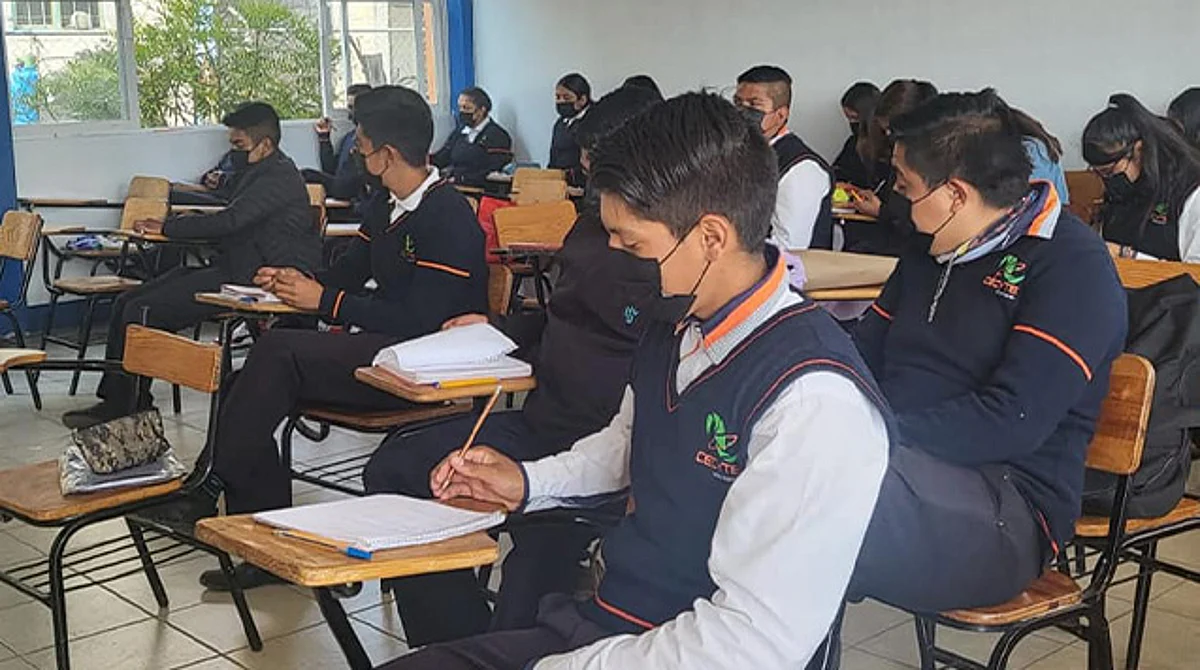 Se termina la huelga en el CECyTEM