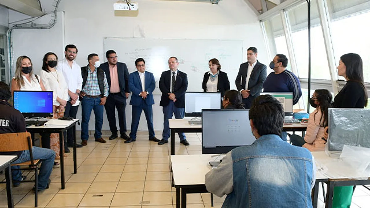 En esta actividad participaron también los directores de Gestión de Fondos y Proyectos y de Desarrollo Empresarial y Economía Social