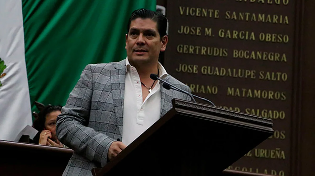 Bedolla tiene razón; no violó ninguna ley: Ernesto Núñez