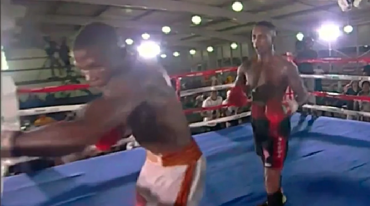 Muere boxeador luego de perder el sentido por fuerte golpe de rival