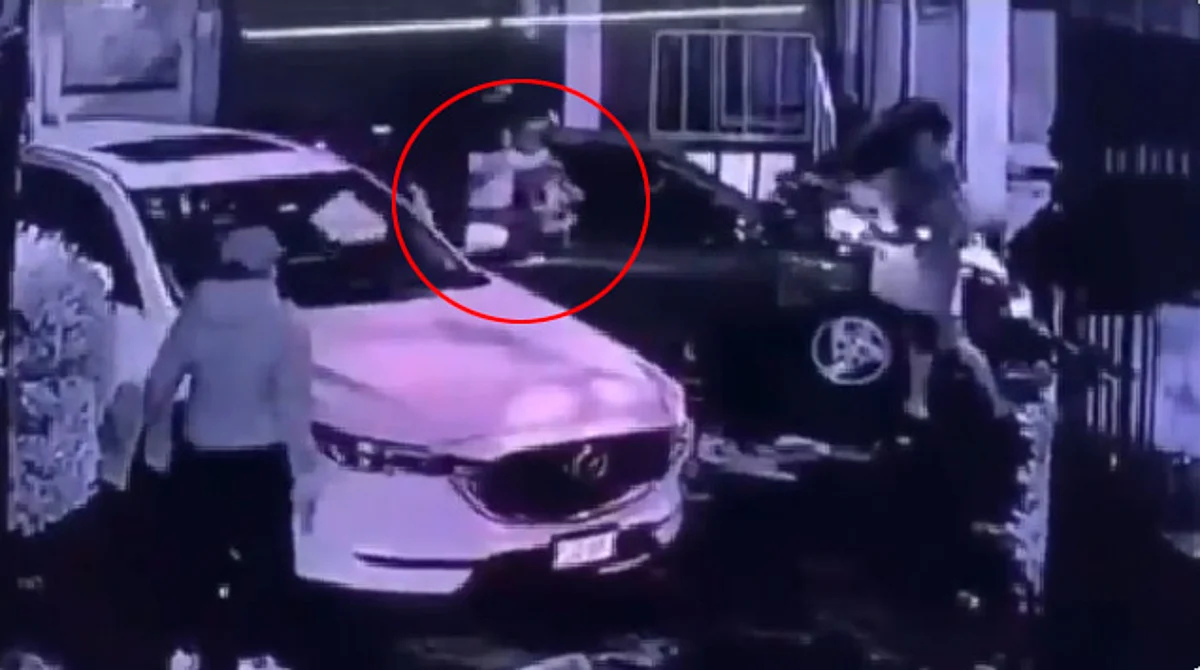 En asalto armado, mujer evita que se lleven a su hija en la camioneta