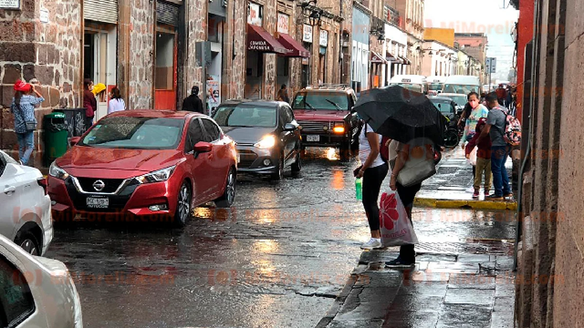 La tormenta tropical Celia continúa alejándose paulatinamente de las costas nacionales