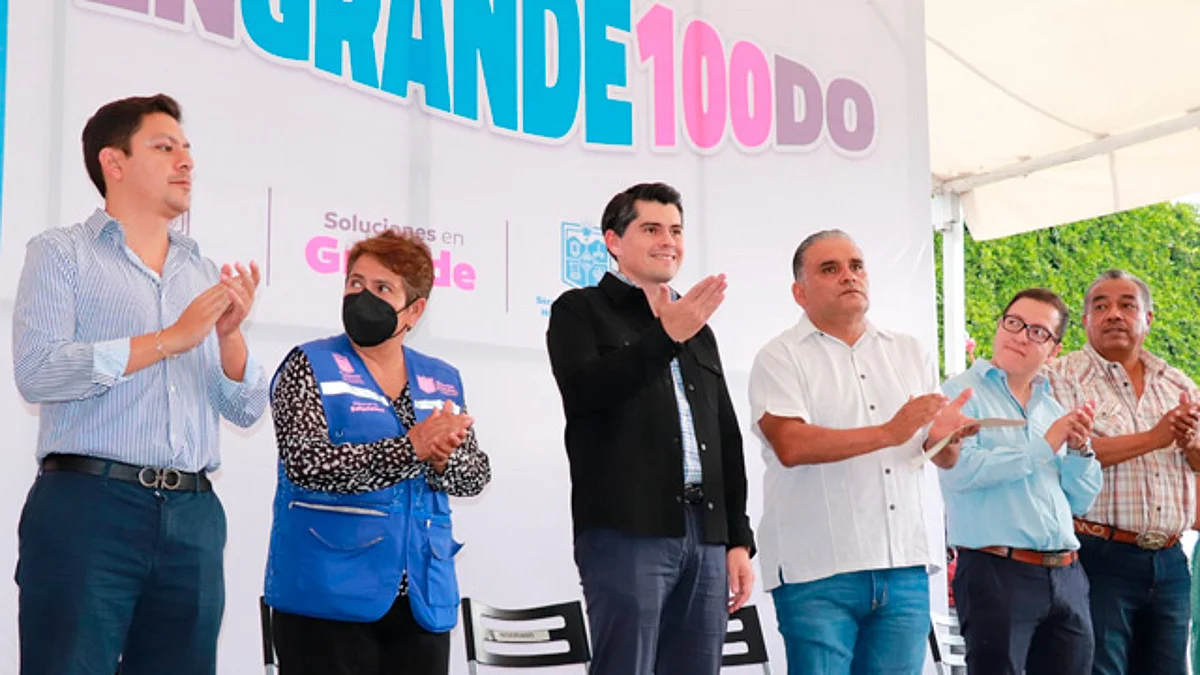El alcalde busca abatir el rezago social