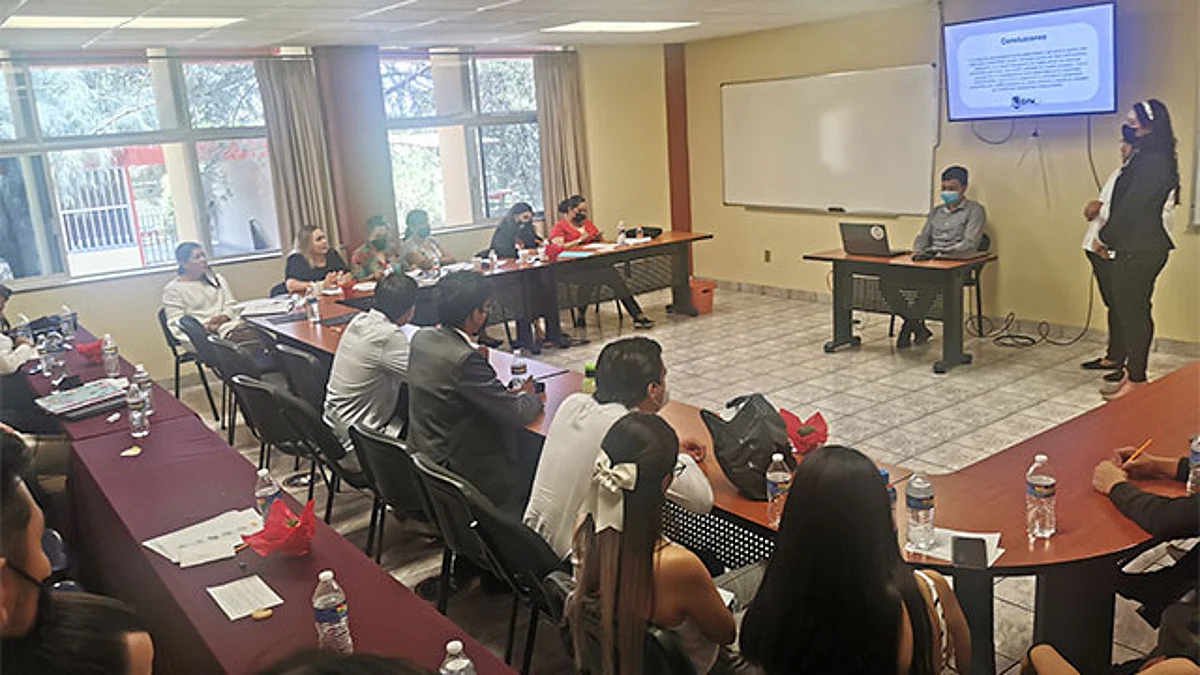 Estudiantes de industrial del Tecnológico de Morelia presentan proyectos