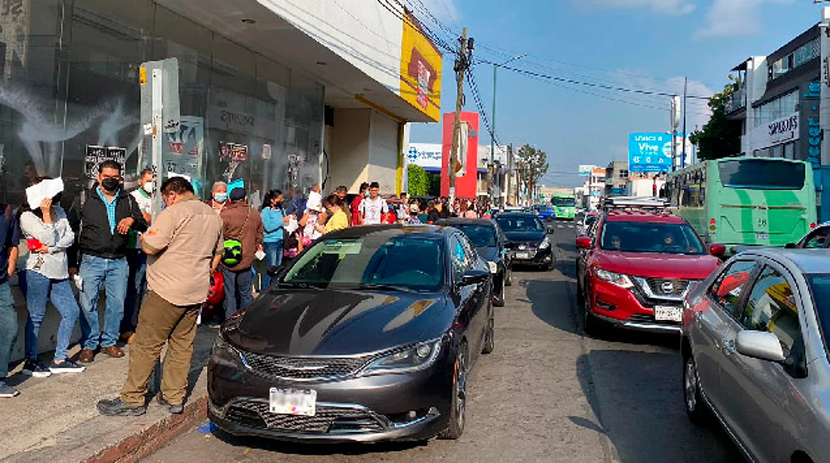 Por toma en el SAT abren 6 módulos alternos en Michoacán