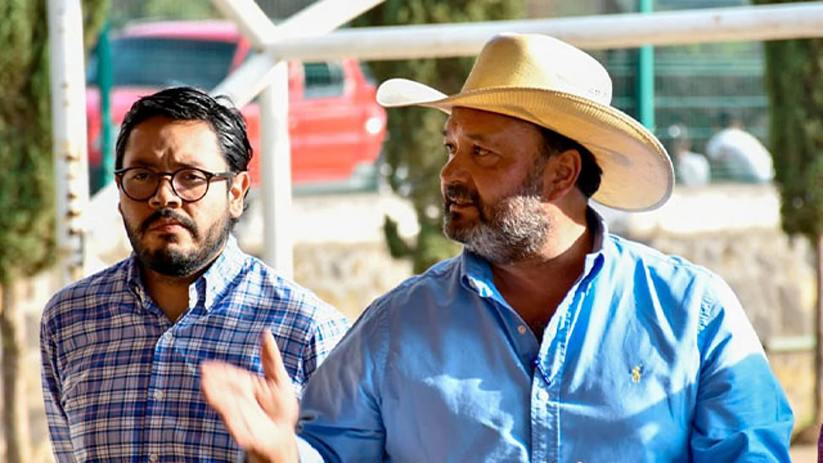 En Pátzcuaro, Julio Arreola se reúne con vecinos de Eréndira 4, para atender sus demandas