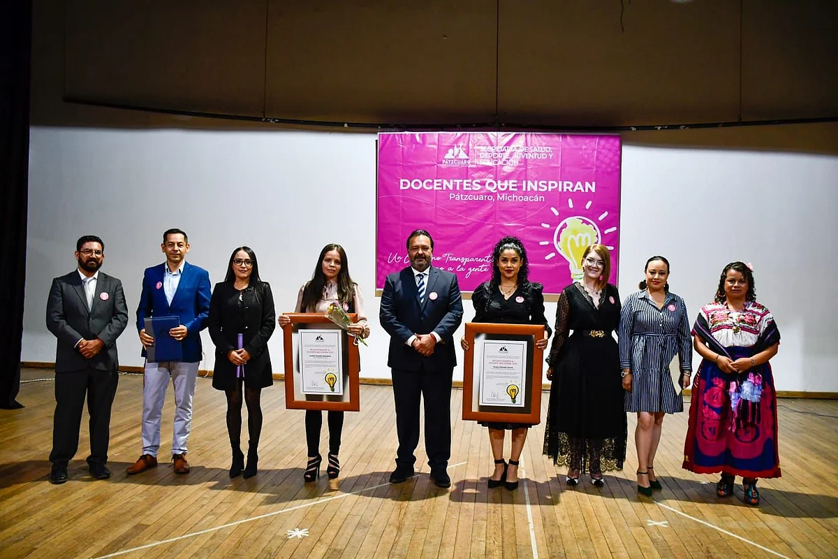 Pátzcuaro reconoce a maestras con galardón "Docentes que Inspiran"