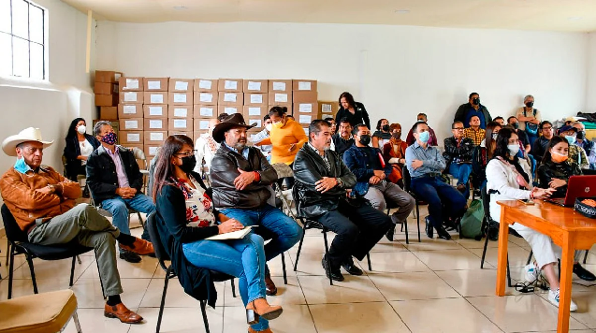 Ayuntamientos, autoridades federales, asociaciones civiles y académicas, suman esfuerzos en pro del Lago de Pátzcuaro