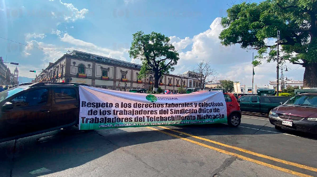 Bloquea Suttebam avenida Madero