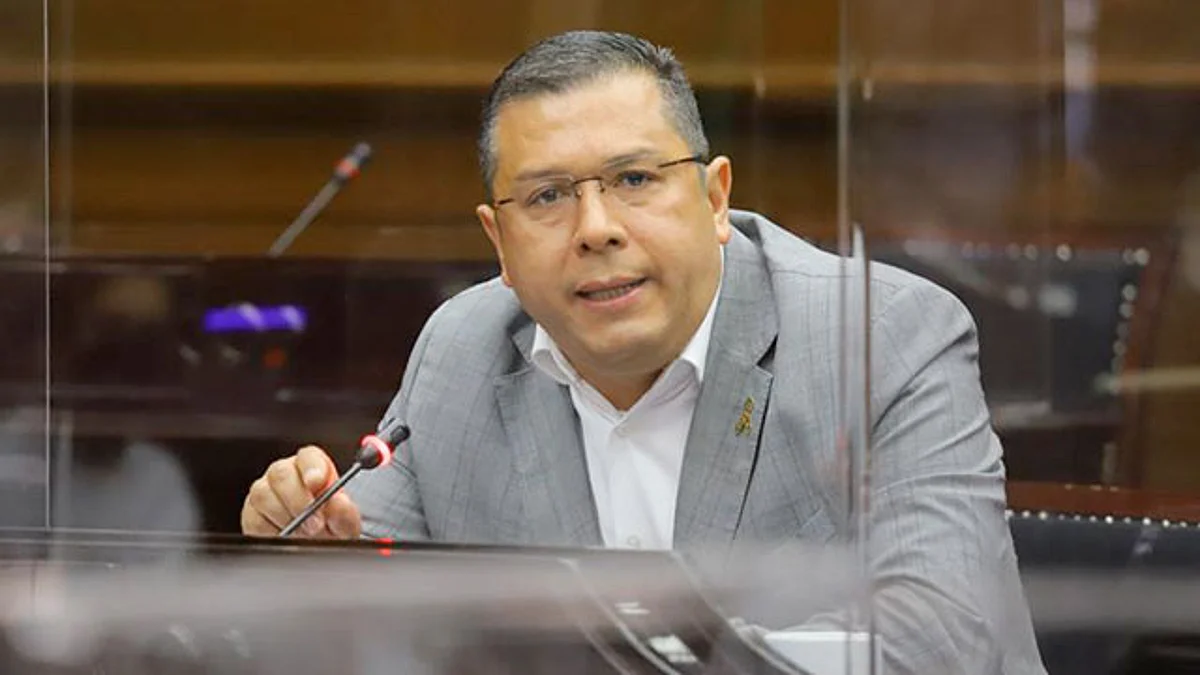 Bedolla y AMLO tienen la misión de limpiar el sector educativo de corrupción y de aviadores: Barragán