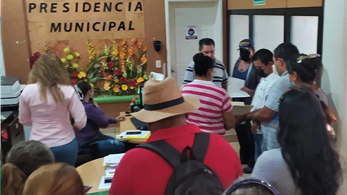 Avanza proceso de escrituración para familias pobres en Apatzingán