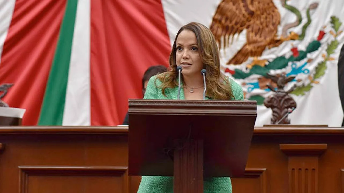 Propone Andrea Villanueva una nueva Ley de Entrega Recepción para Michoacán