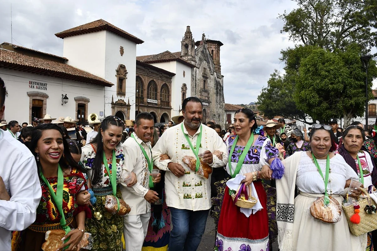 Celebra Pátzcuaro “Jueves de Corpus”, corazón de las tradiciones
