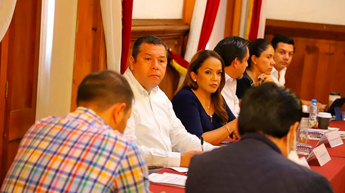 Sindicalizados del Congreso no deben pagar por irregularidades de otros: Barragán