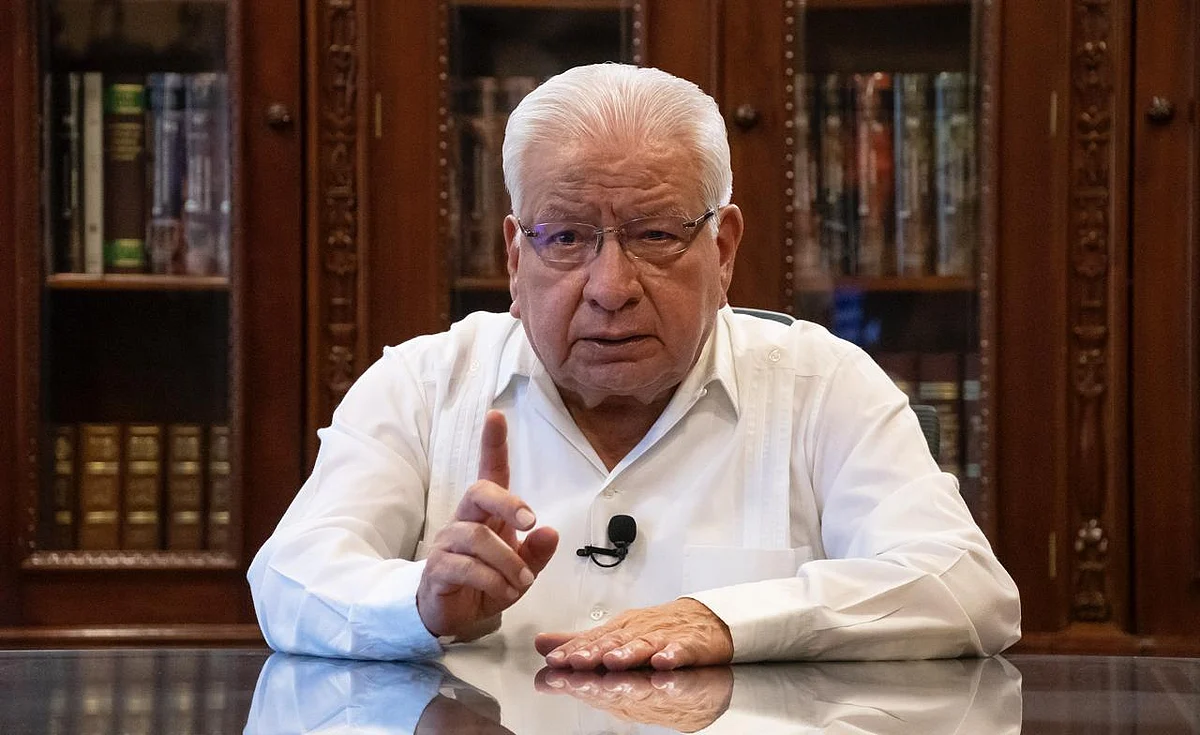 Millonarios, los más beneficiados con programas sociales en México: Aquiles Córdova