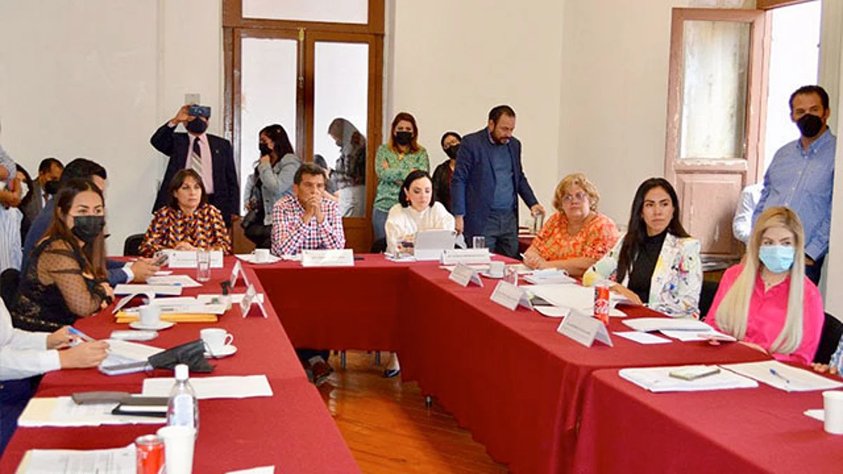 La terna está integrada por Patricia Velasco Velázquez, Jesús Homero Murillo Guzmán y Andrés Medina Guzmán