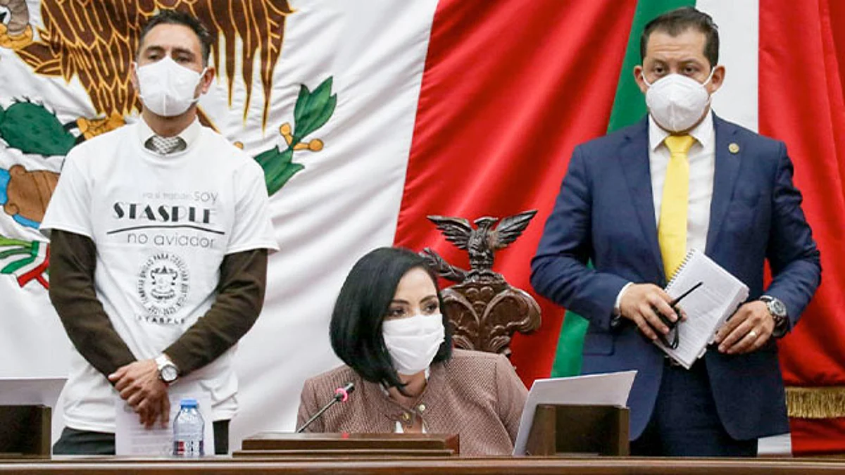 Diálogo, respeto y apoyo a trabajadores del Poder Legislativo: Adriana Hernández