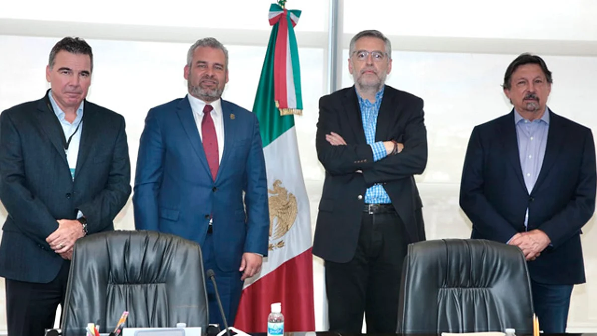 Celebra Bedolla acuerdo entre Sindicato de Mineros y Arcelor Mittal que pone fin a la huelga en LC