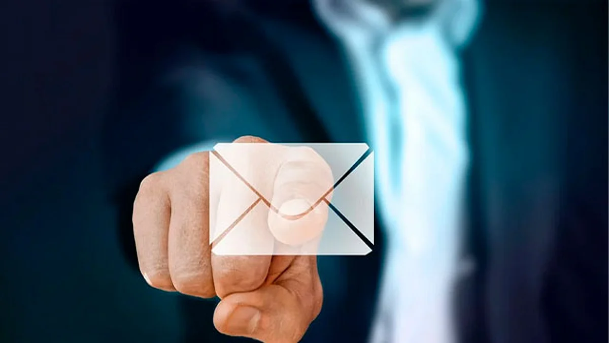 La administración estatal informó que los correos llegan en primera instancia a los funcionarios de la estructura, en una práctica conocida como “phishing”