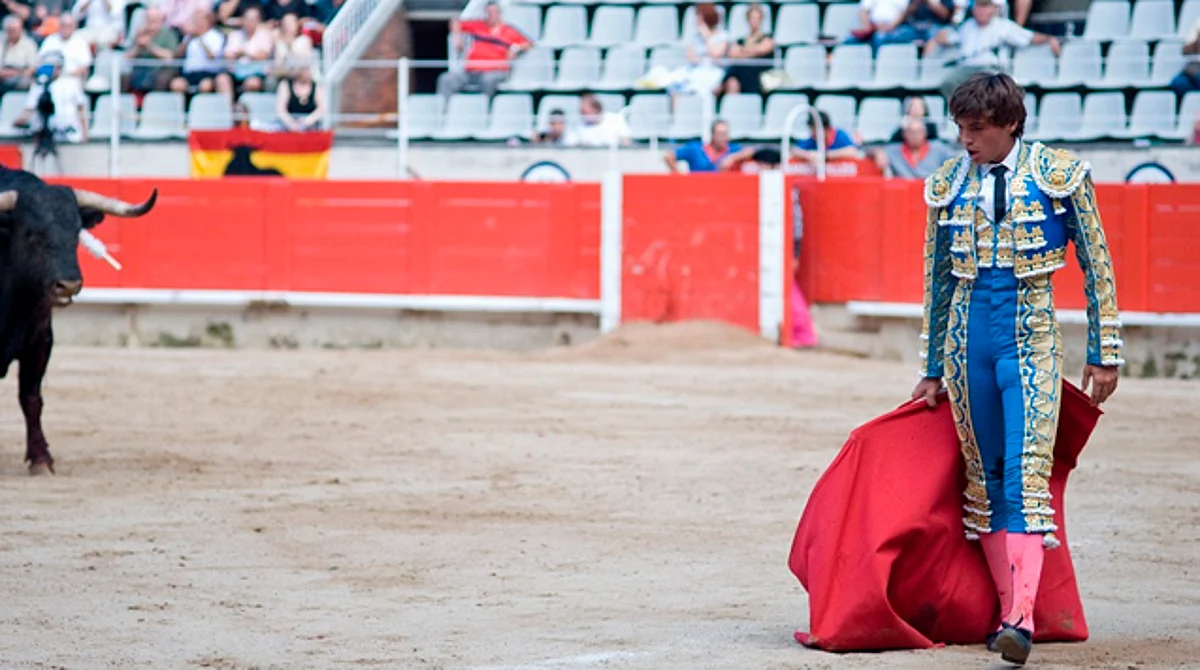 "Mujer sangra mucho más": empresario defiende así corridas de toros