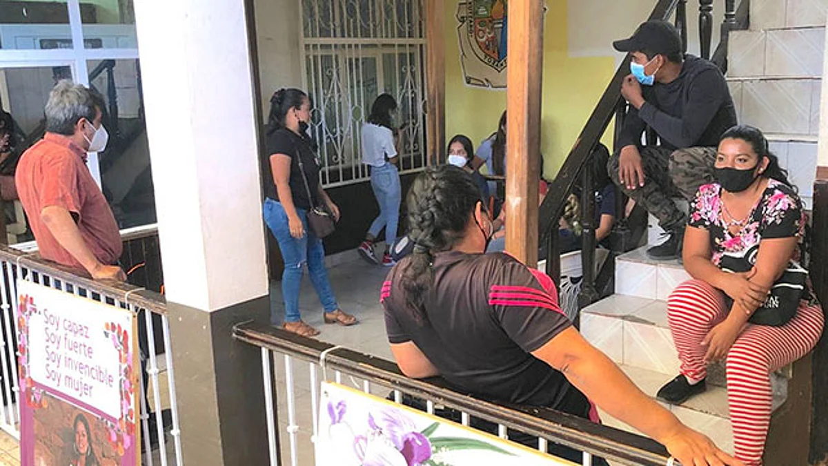 Antorchistas de Tuzantla continúan trámites para recibir material para vivienda