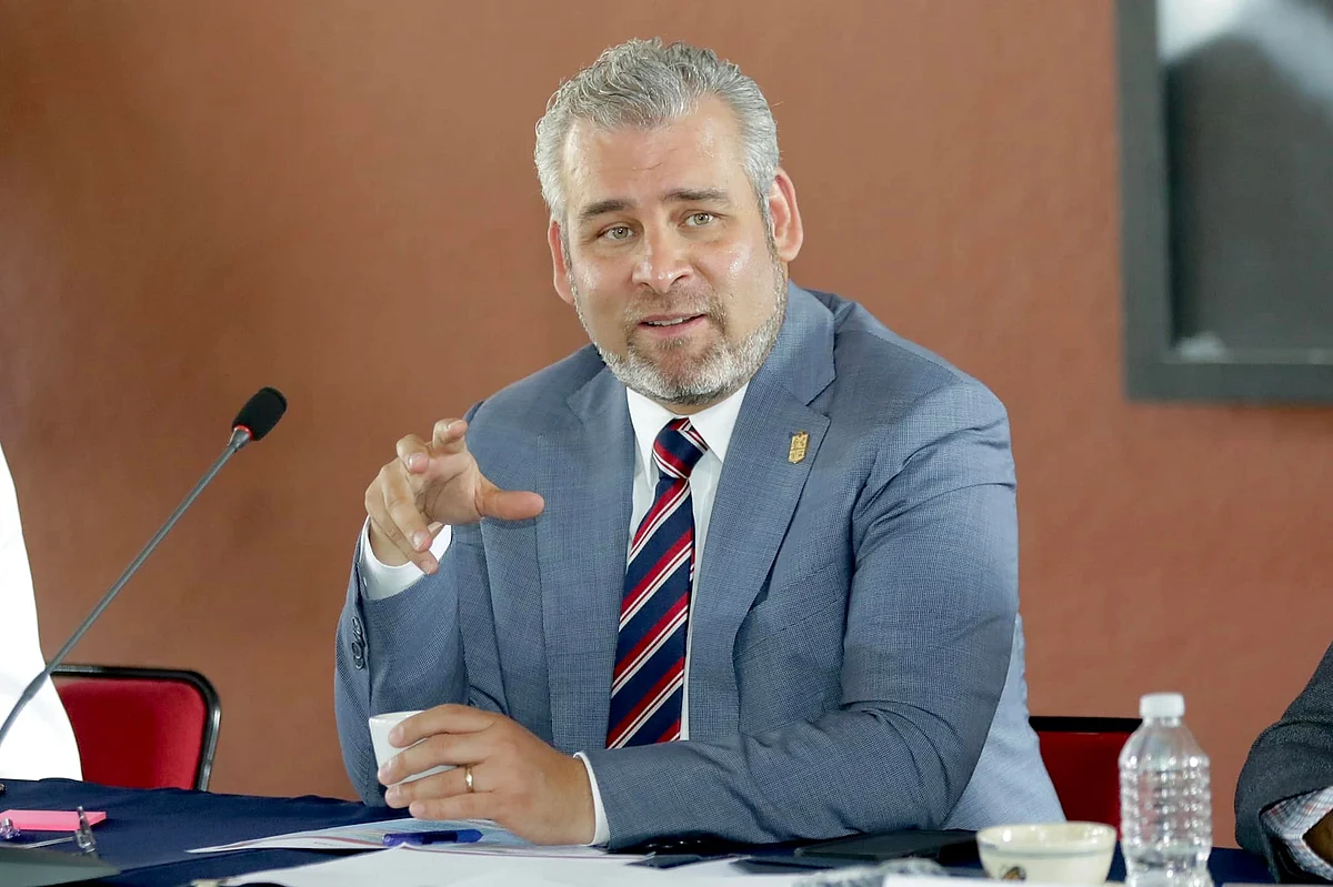 Denuncias del PAN, sin sustento legal, "tengo derechos políticos": Bedolla