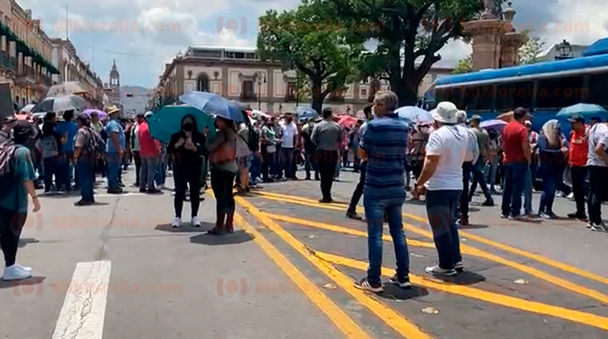 Los quejosos emprendieron este día una marcha por algunas vialidades de Morelia